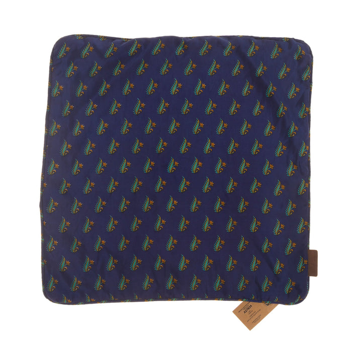 Seidenkissenbezug 50x50 cm in Korallenrot mit schuppenförmigem Muster in dichtem Seidengewebe und farbenfrohem, ethnischem Boho-Vintage-Stil für ein einzigartiges Kissen