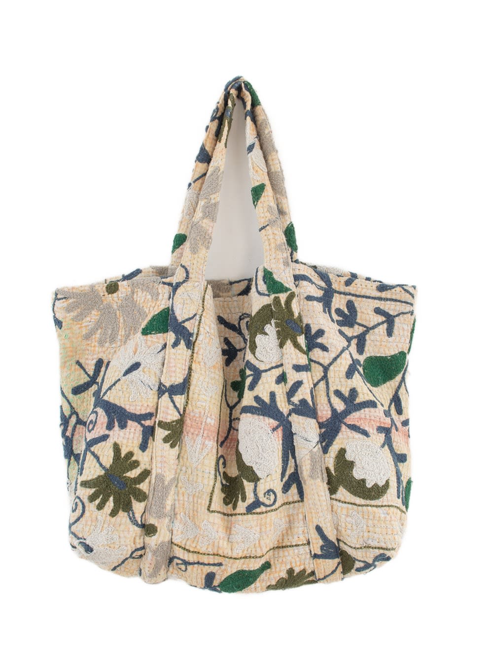 Cremefarvet quiltet blomsterprintet tote-taske med broderet marineblåt og grønt botanisk mønster og dobbelte skulderstropper