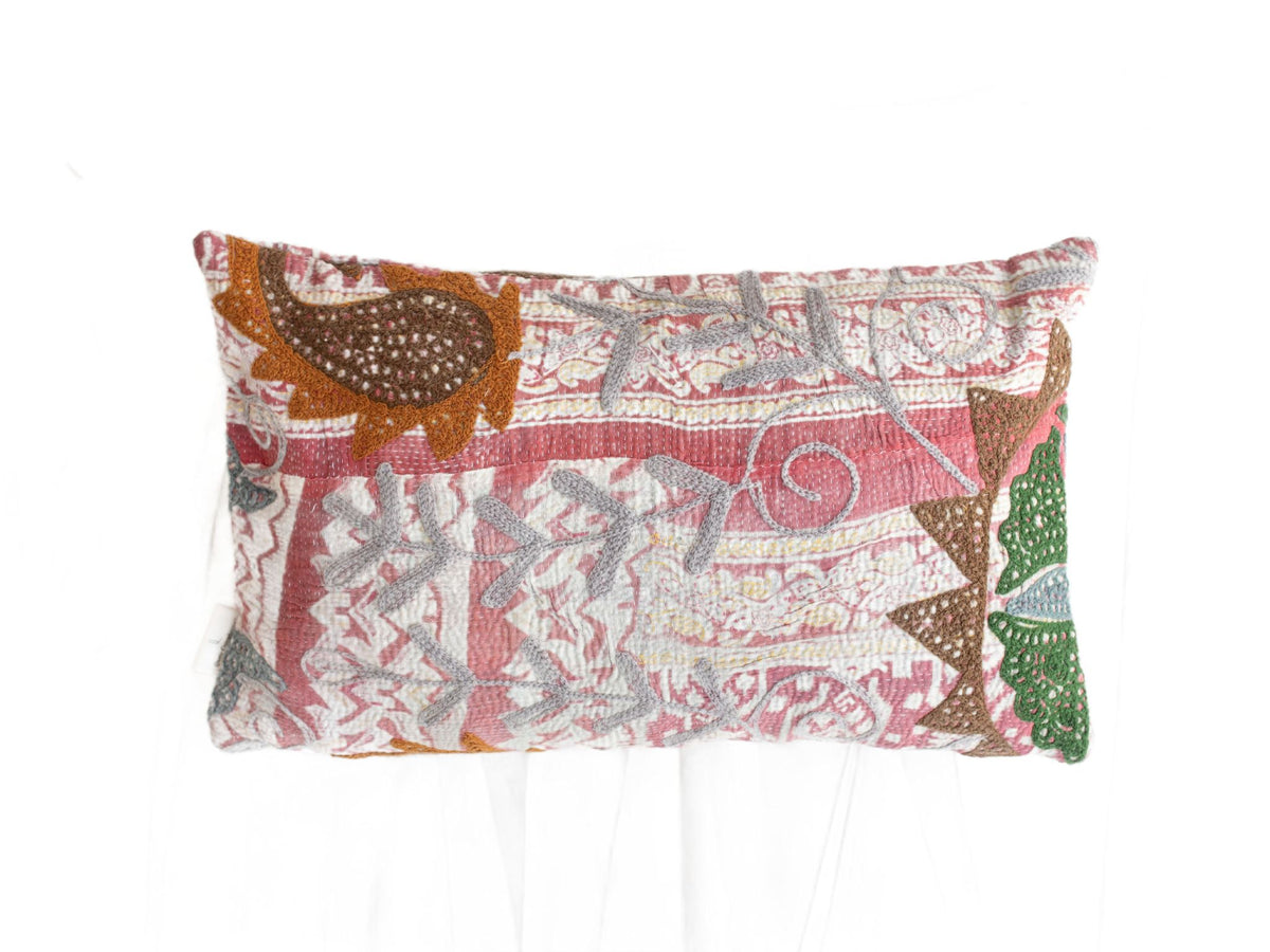 Einzigartiger Suzani-Kissenbezug (30 x 50 cm) im Boho- und Vintage-Stil mit Patchwork-Mustern in Rosa, Rot, Braun, Beige, Grau und Grün